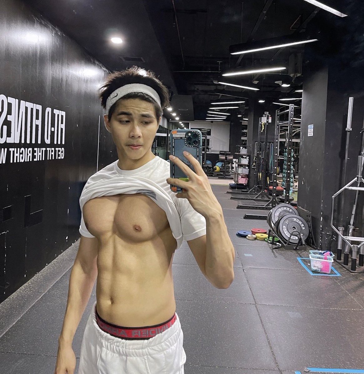 FAPlugzaa tweet media