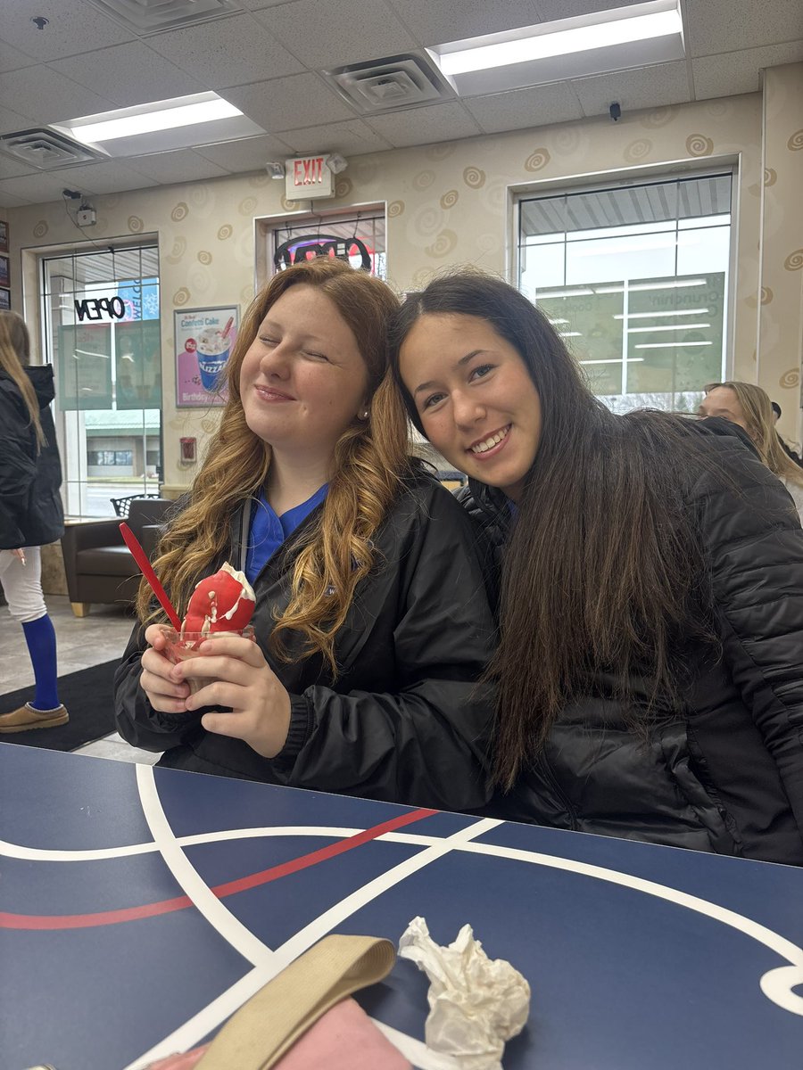 WLW Softball tweet media