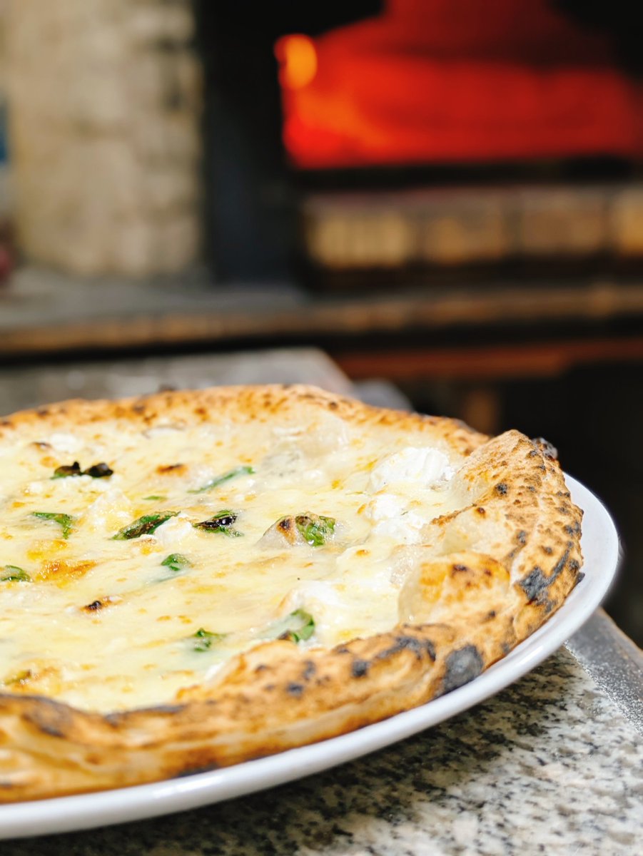 PIZZAクレール（napolipizza）春日部 tweet media