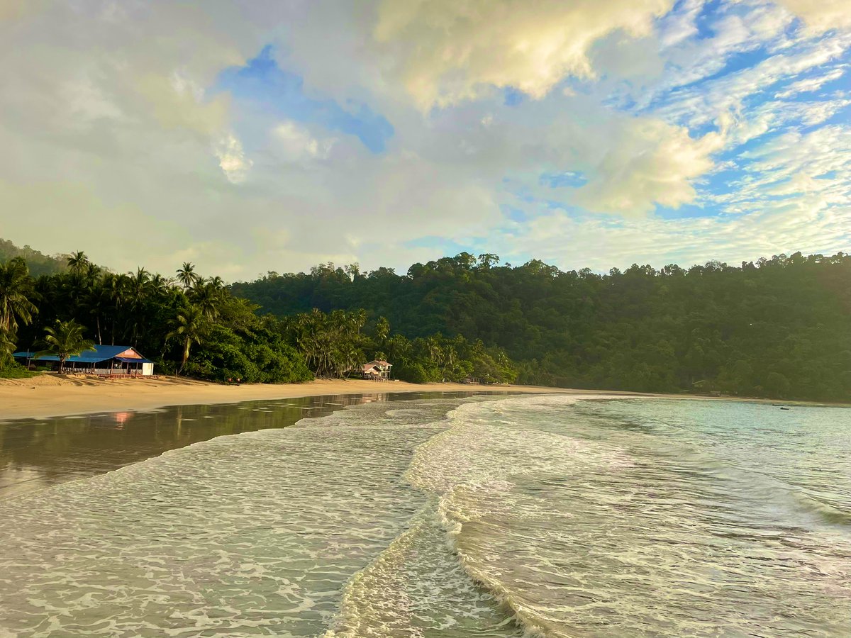TaraTeacher1's tweet image. A final farewell to a beautiful island. Tioman, you were the best first SG residential #teacher #residential #tiomanisland #malaysia