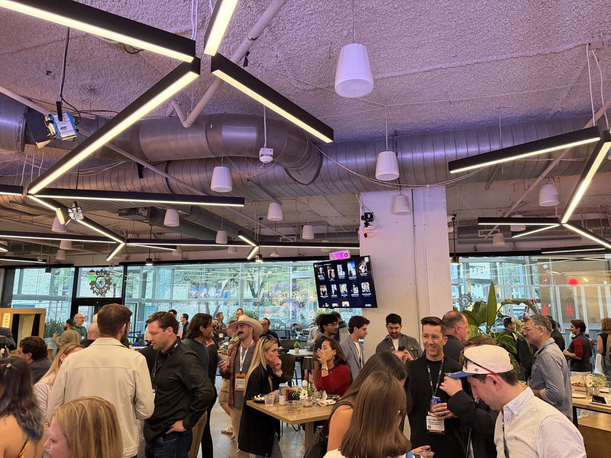 Chris Moose tweet media