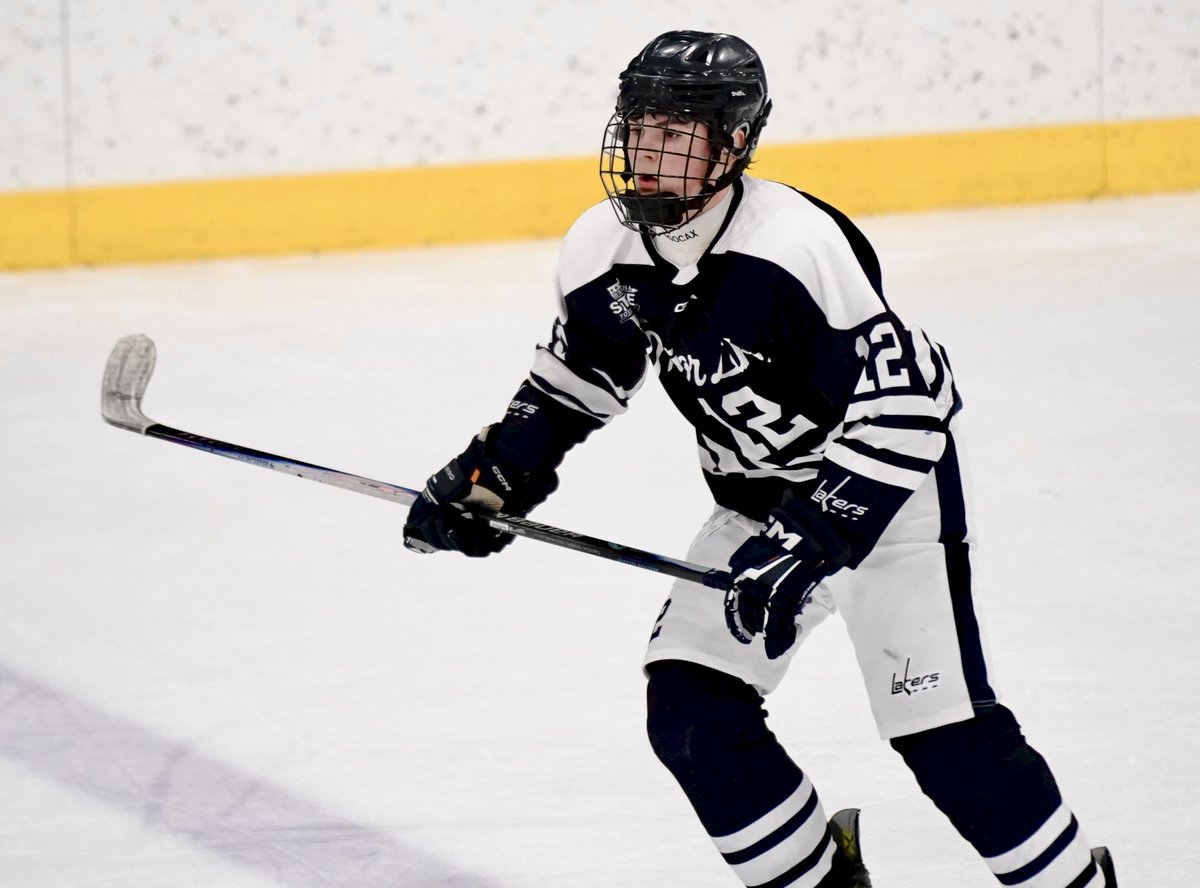 YouthHockeyHub's tweet photo. Bantam AA State 
Quarterfinal 

FINAL 
Prior Lake > STMA (6-3) 

PL: Nordby (2), Volp, Ulrich, Bodin, Laurel 
STMA: West, Maher, Clark 

SOG: 22-21 STMA 

The Lakers are headed to the semifinals! https://t.co/UmEaGfHW1W