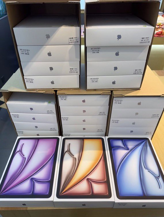 Apple_ap_0001's tweet photo. Apple製品が欲しい方限定✨

iPhone 17 Pro 256GB
iPad Air 6代目　256GB

どちらから1つ

フォロー、いいね、リポスト
コメントに欲しい方をリプ

よろしくお願い致します🥺

3月17日締め切り https://t.co/A3gjdn6cxJ