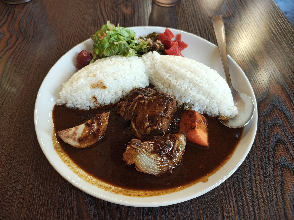 カレー坊主#4月8日はカレーを食べよう tweet media