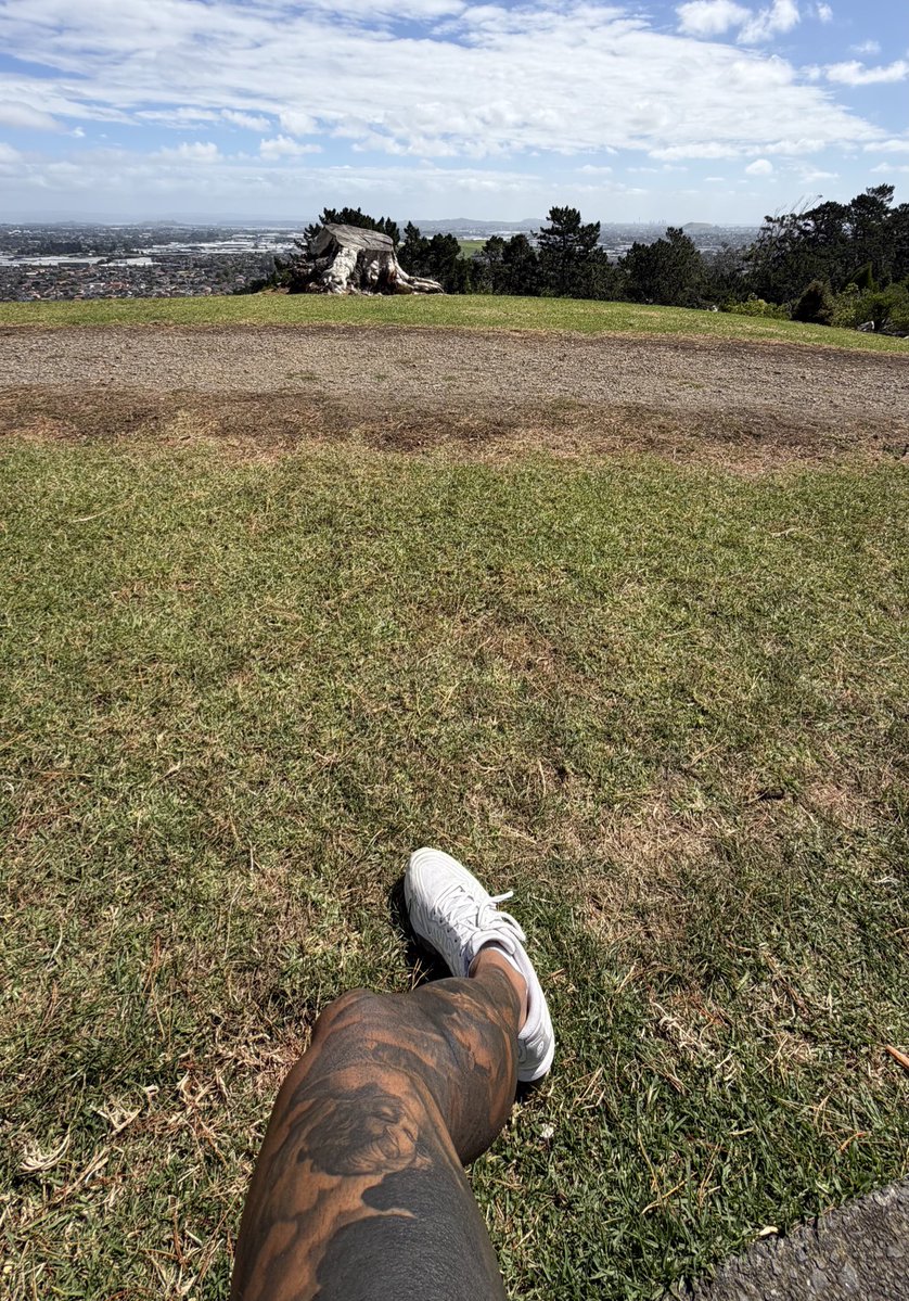 kalanagra tweet media