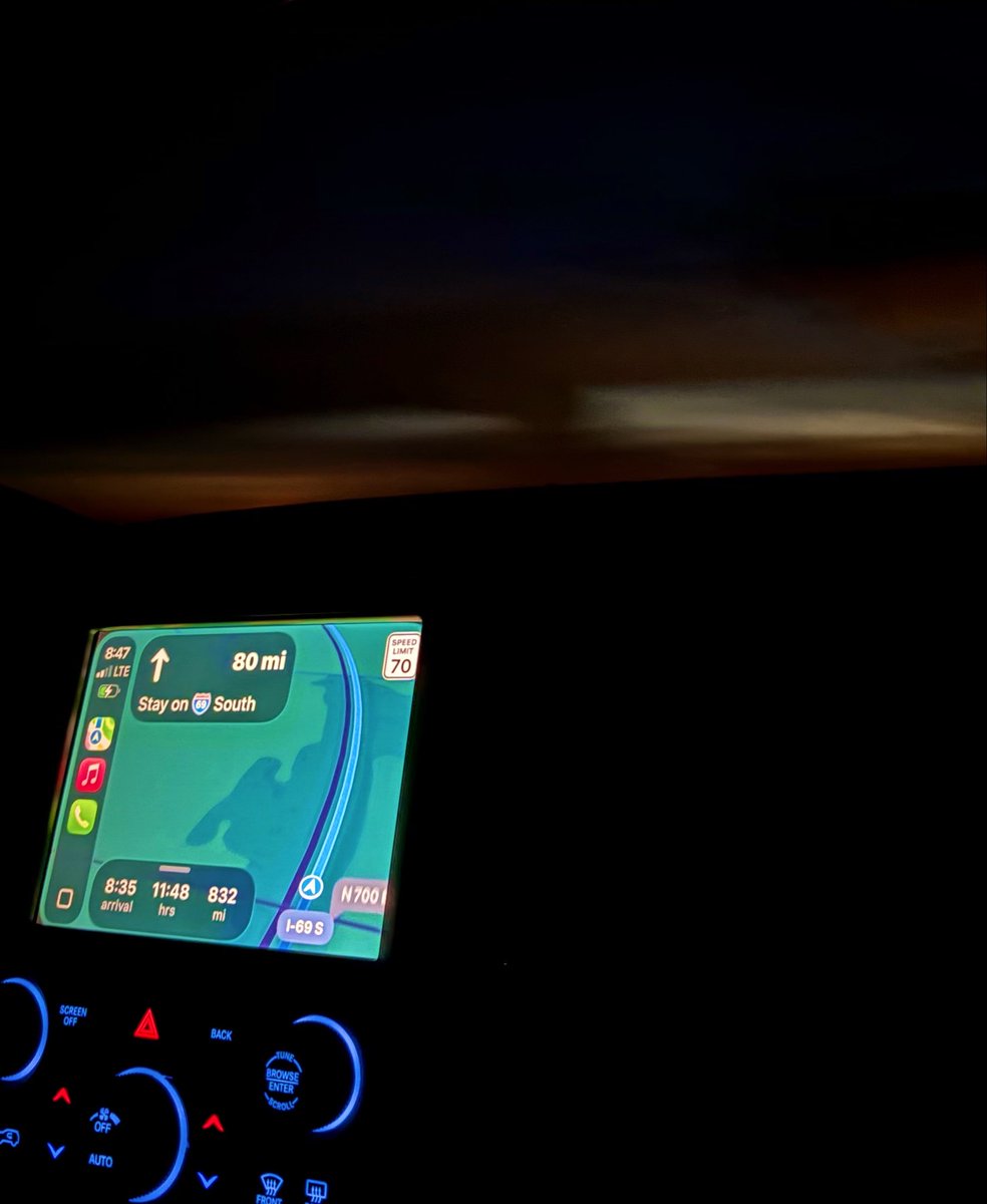 Weggie Rayne tweet media