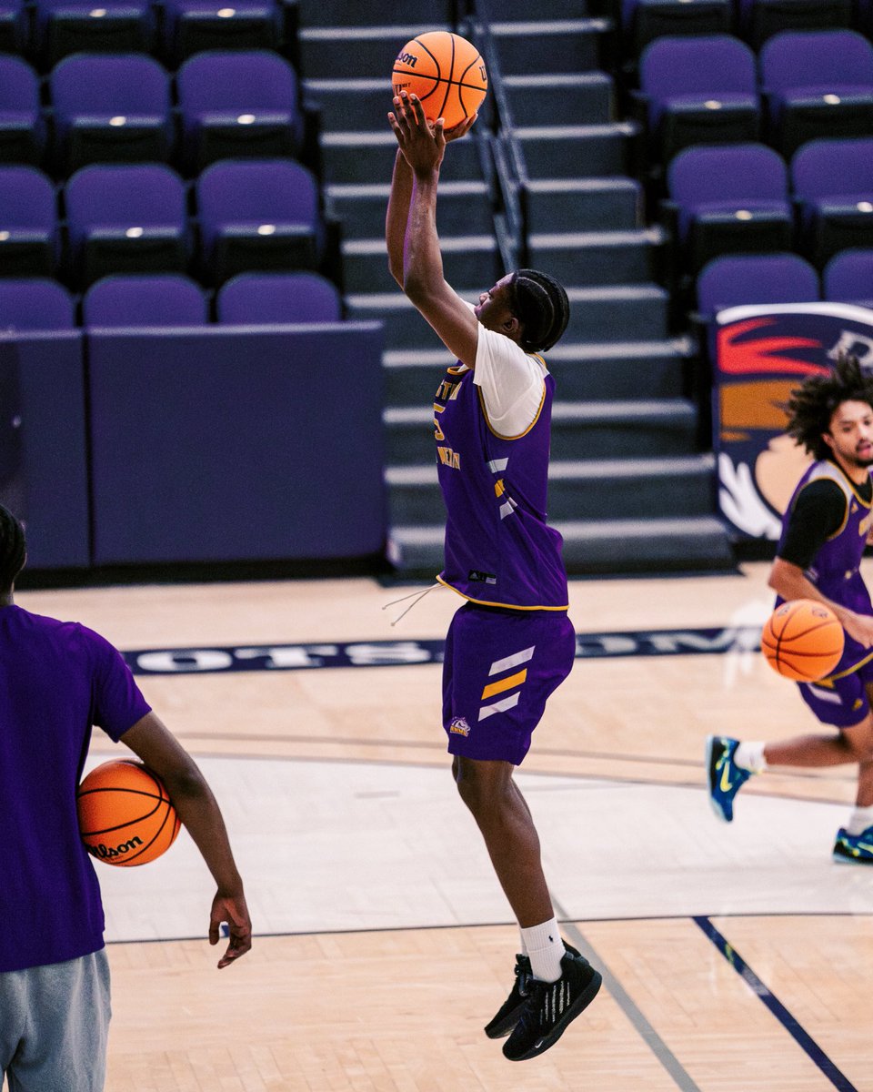 WNMU Men’s Basketball tweet media