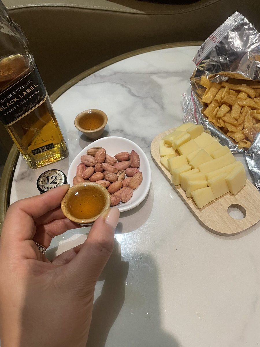 둥실부부 tweet media