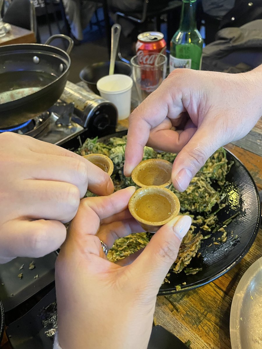 둥실부부 tweet media