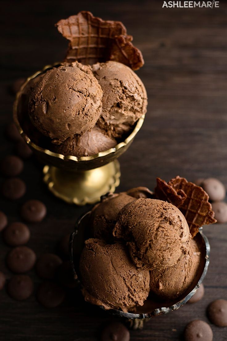 Which gelato flavor would you share with Build today? 🍨
Qual sabor de gelato você dividiria com o Build hoje? 🍨

1. Classic vanilla
2. Rich chocolate
3.Fresh fruit sorbet
4.Sweet surprise flavor

SWEET MOMENT WITH BUILD
#BuildXTheodoreGelato
<a href="/JakeB4rever/">BIU.</a>