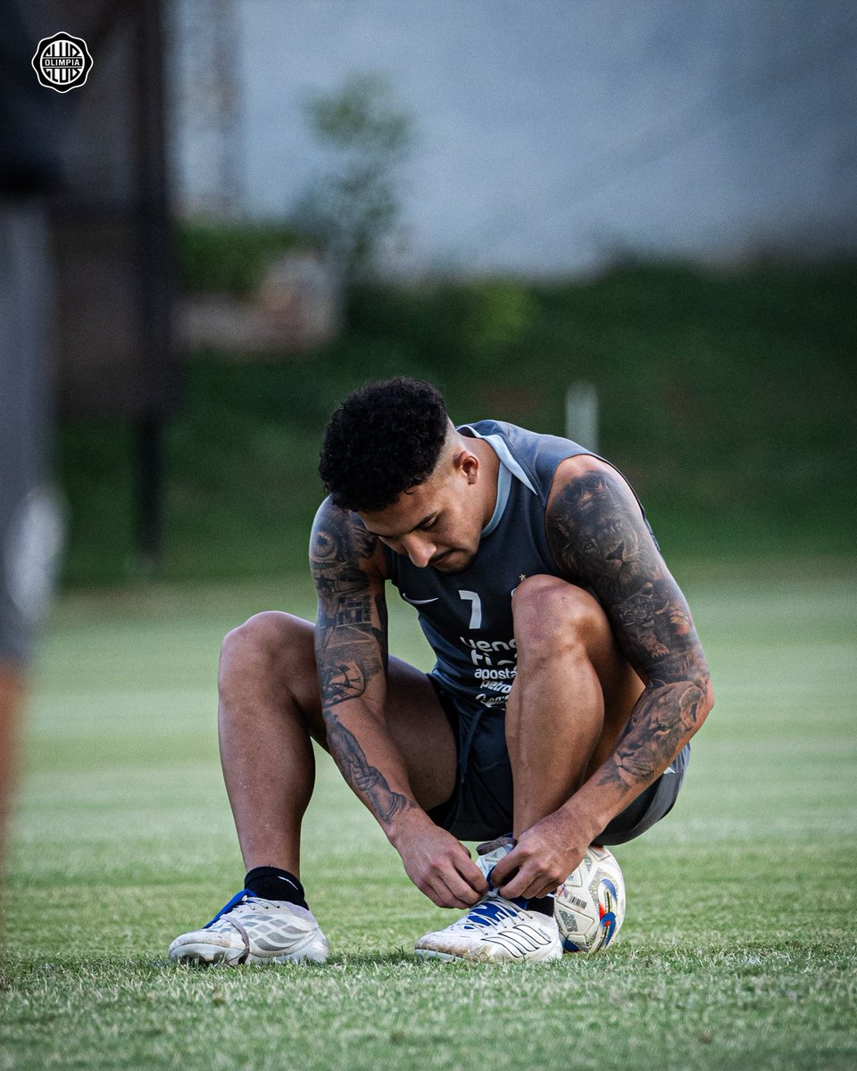 elClubOlimpia's tweet photo. ✅️ Listos para una nueva fecha del Torneo Apertura 2026.

¡𝐕𝐚𝐦𝐨𝐬 𝐧𝐨𝐬𝐨𝐭𝐫𝐨𝐬! 💪🏻⚽️ https://t.co/I7bUWUbTCt