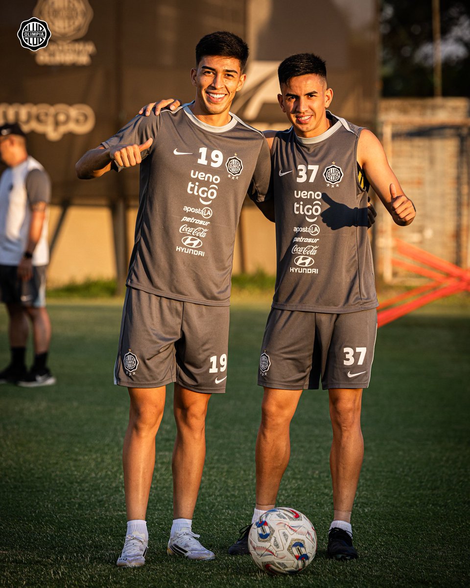 elClubOlimpia's tweet photo. ✅️ Listos para una nueva fecha del Torneo Apertura 2026.

¡𝐕𝐚𝐦𝐨𝐬 𝐧𝐨𝐬𝐨𝐭𝐫𝐨𝐬! 💪🏻⚽️ https://t.co/I7bUWUbTCt