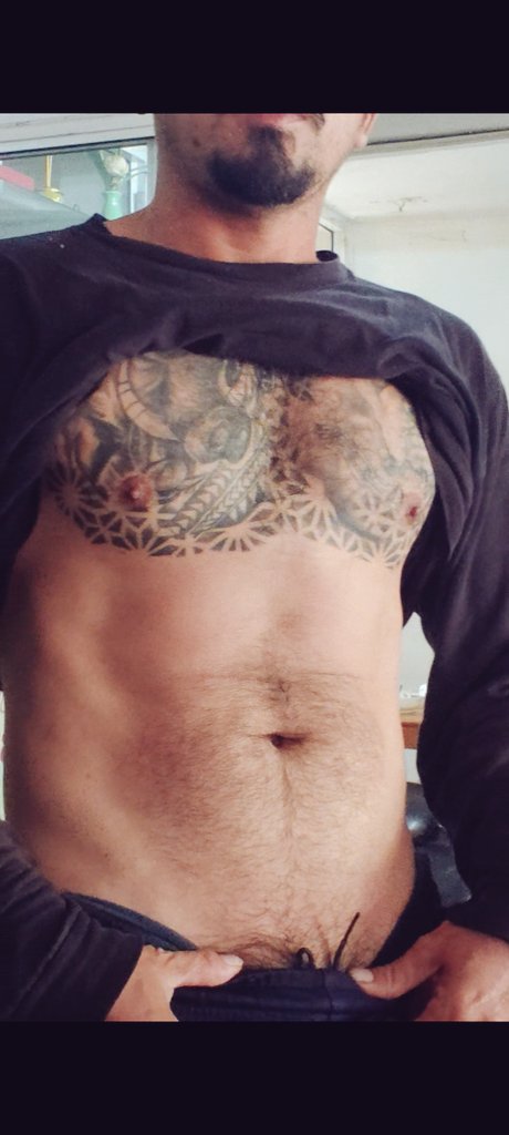 ความสุขเล็กๆ ครับ tweet media