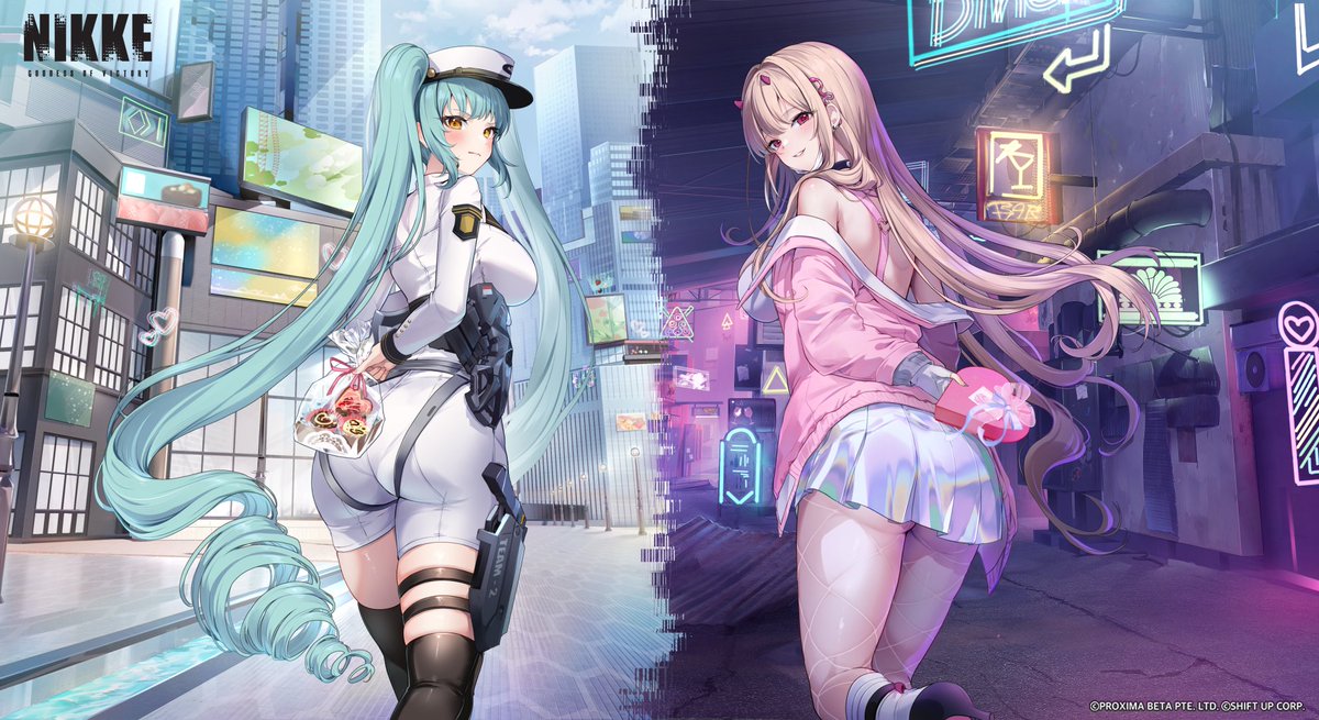 A Commander's Gift】 Two girls are overjoyed after receiving