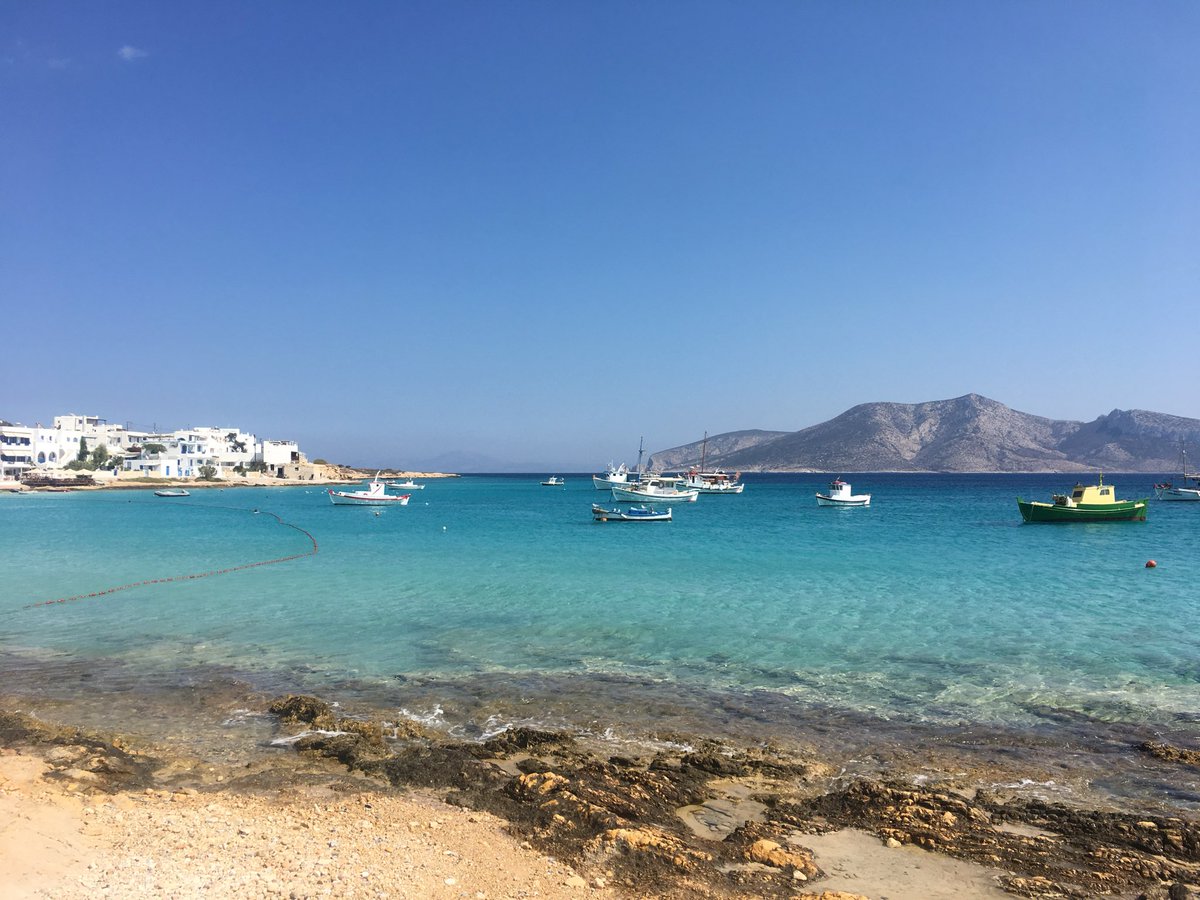 นาค tweet media