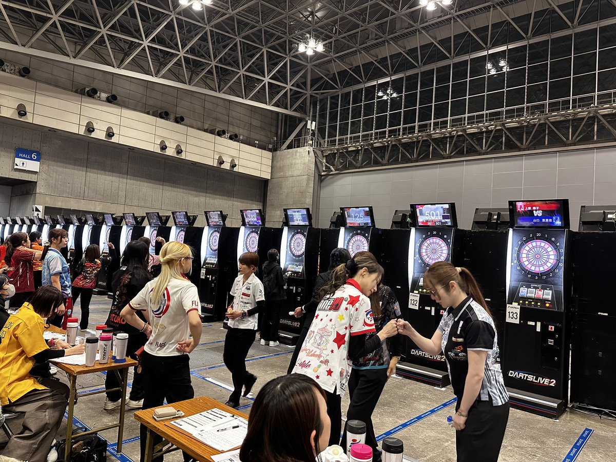 JapanProDarts's tweet photo. 【STAGE 18千葉】

STAGE 18千葉がスタートです！
GAME ON!!

気になる選手の情報は試合速報をチェック！
>> https://t.co/npTfPecCyr https://t.co/f0Owz6cmbx