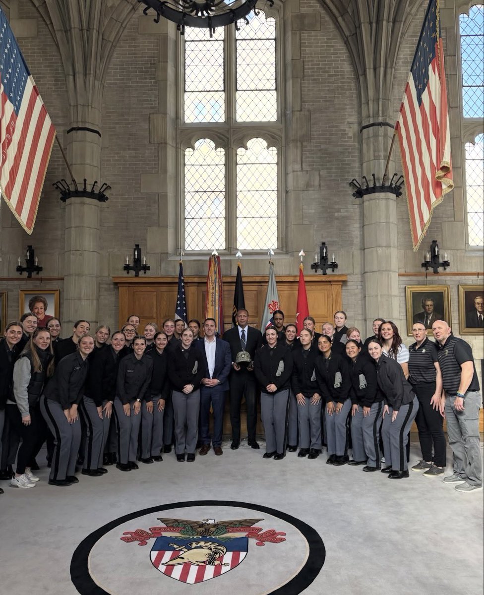 Drunk Old Grad tweet media