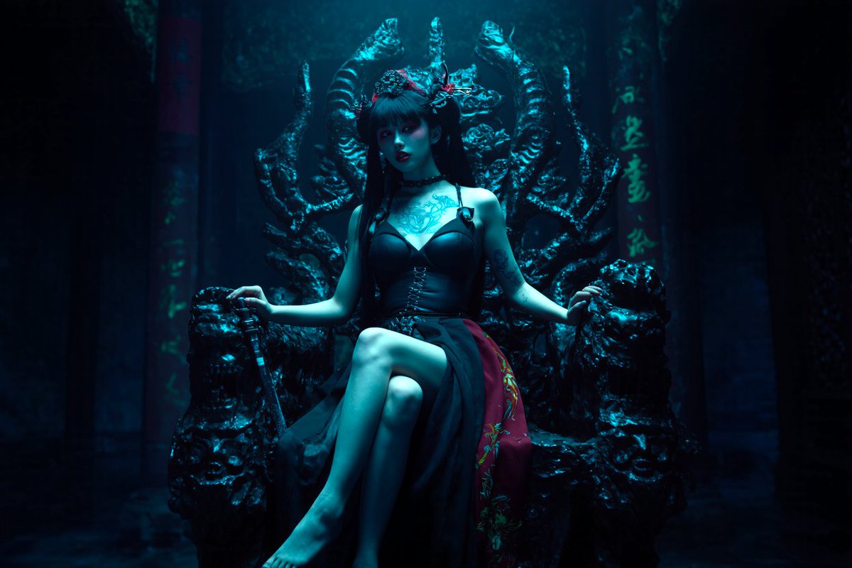Maestro_Tabu's tweet photo. 👑 LA REINA 👑

Art Imagined by Maestro Tabú

#art #artist #tattoo #darkart #tattooart #macabreart #dark https://t.co/NSyqi4A2S0