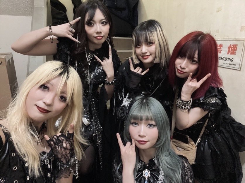 akicchi728's tweet image. Sirius 🌟Live Today🌟
Saturday, March 14, 2026
Akabane ReNYα
Doors Open/Show Starts 10:50/11:20
Performance: 2:20 PM – 3:00 PM

Crefes EXTRA19
Crazy-san’s Crefes 10th Anniversary Special!! 🎉🍾
40-minute extended set 🔥🔥🔥🔥🔥

#WomenInMetal #jmetal #rockband