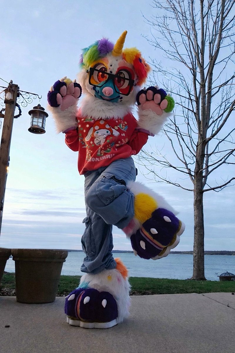 Mellow 🦖🦴 🔜 AC MFF 2025 tweet media