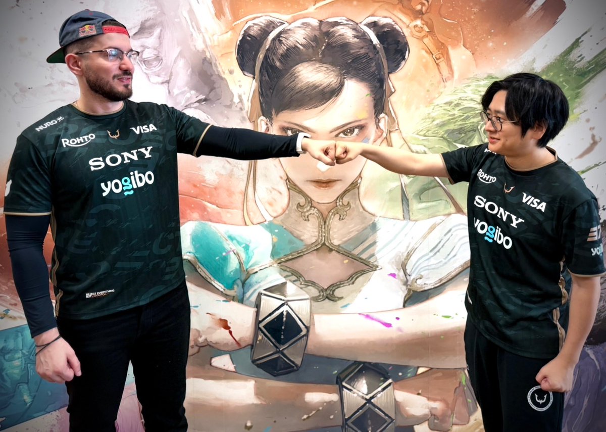 esports_REJECT's tweet photo. 最終日は同門対決から🤜🤛
May the best man win
@TheFuudo @Bigbird_fgc
#RCWIN #CAPCOMCUP12 https://t.co/p3NxSH6xNK