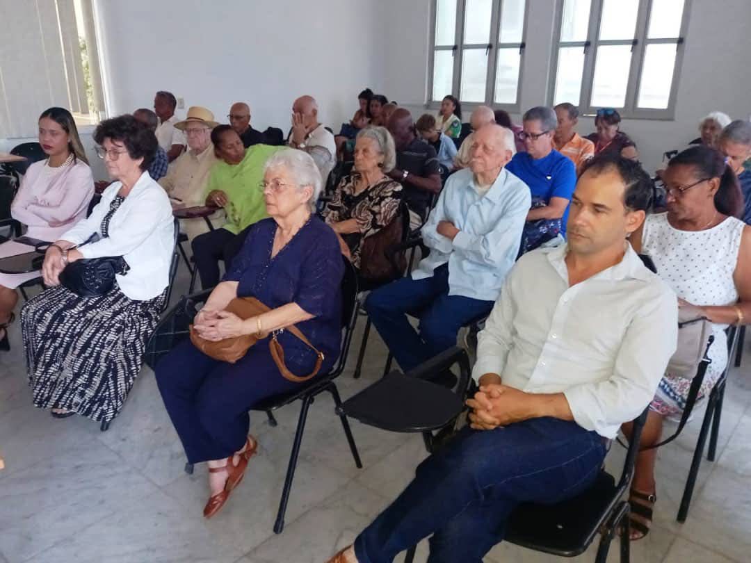 Ministerio de la Construcción tweet media