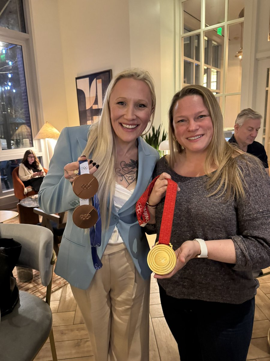 Christine Peters tweet media