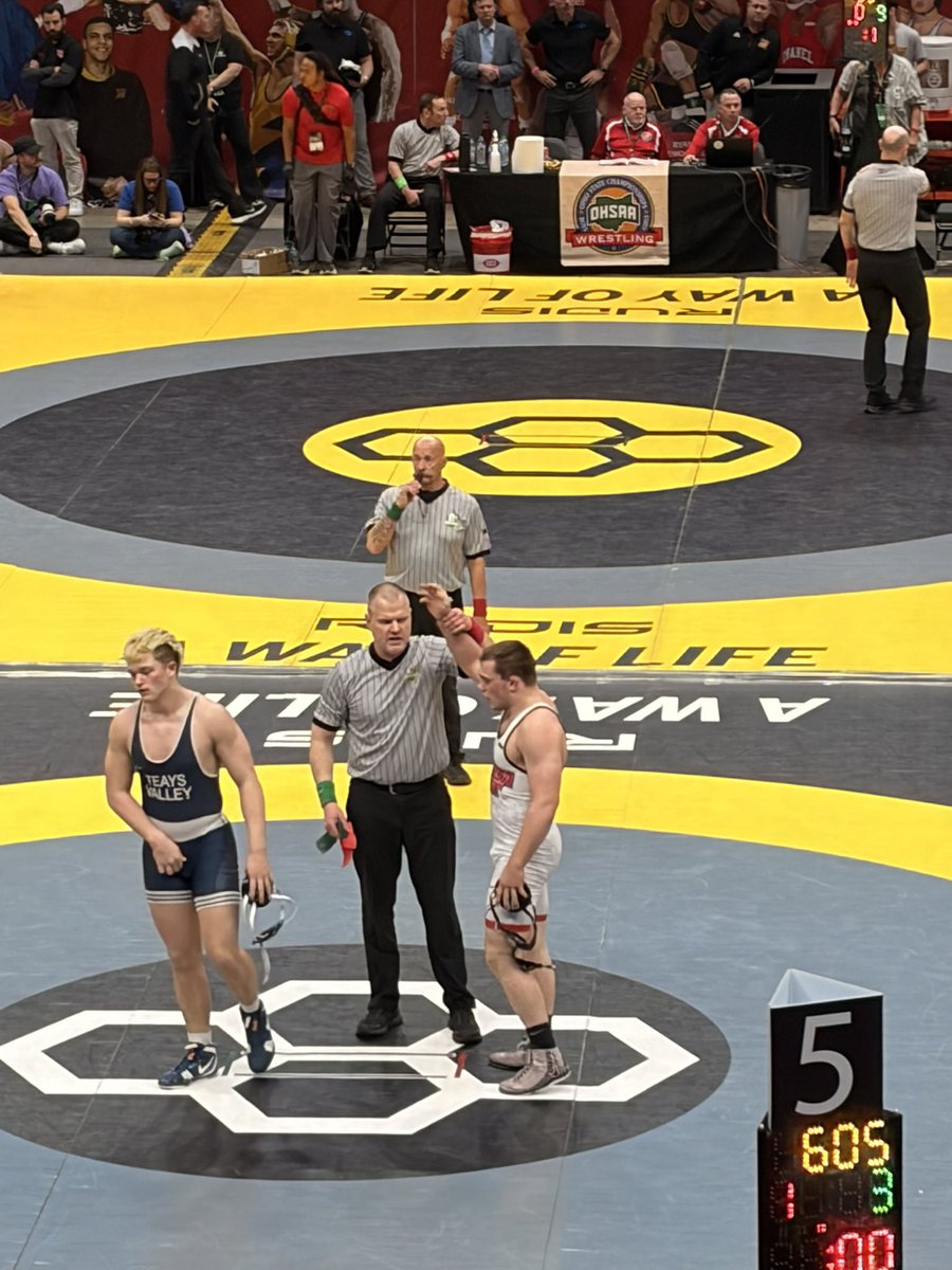 Lakota West Wrestling tweet media