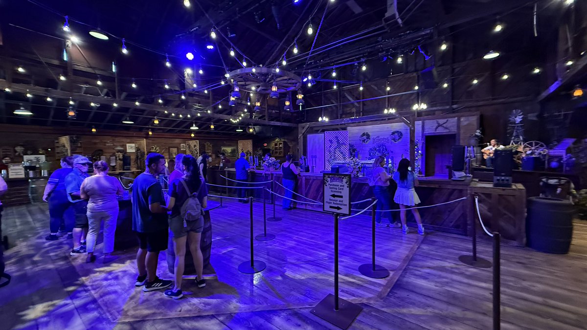 ParksAndCons's tweet image. Live music returns to the Wilderness Dance Hall for #BoysenberryFestival