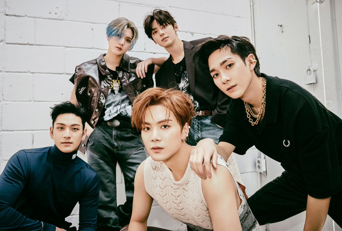 NUEST as animals chosen by youraislopbores.me

           A thread before our 15th anni 🐢🐶🐯🦊🐰

#KIMJONGHYEON #AARONKWAK #BAEKHO #HWANGMINHYUN #REN