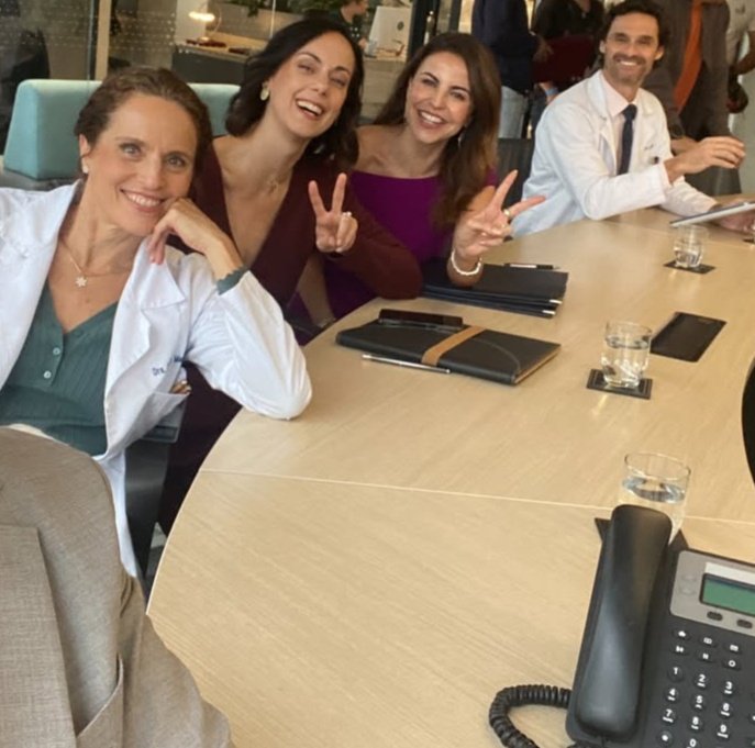 Sigamos disfrutando de esta maravillosa historia que es #Doc por <a href="/NetflixLAT/">Netflix Latinoamérica</a> junto a <a href="/j_p_medina/">Juan Pablo Medina</a> <a href="/ivansanchezz_/">Iván Sánchez</a> <a href="/LaAmbrosi/">Alejandra Ambrosi</a> <a href="/gadelagarza/">Gabriela De la Garza</a> 😃📸🎬👏🏻