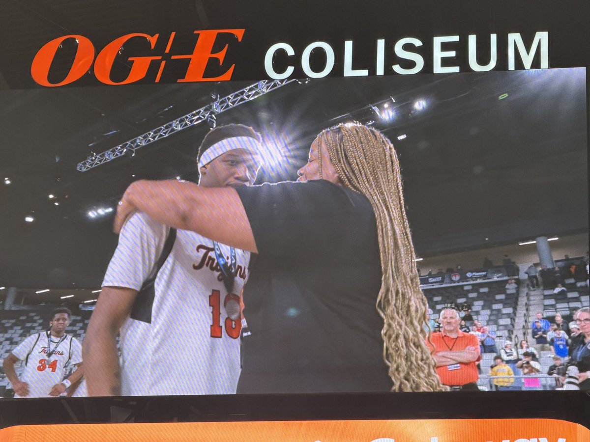 Jessica Linson tweet media