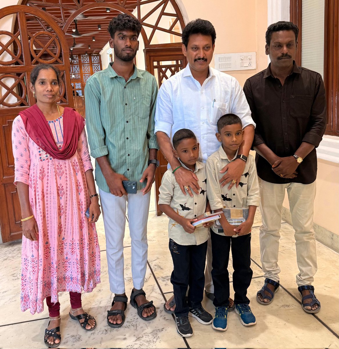 Dr. Anbil Mahesh tweet media