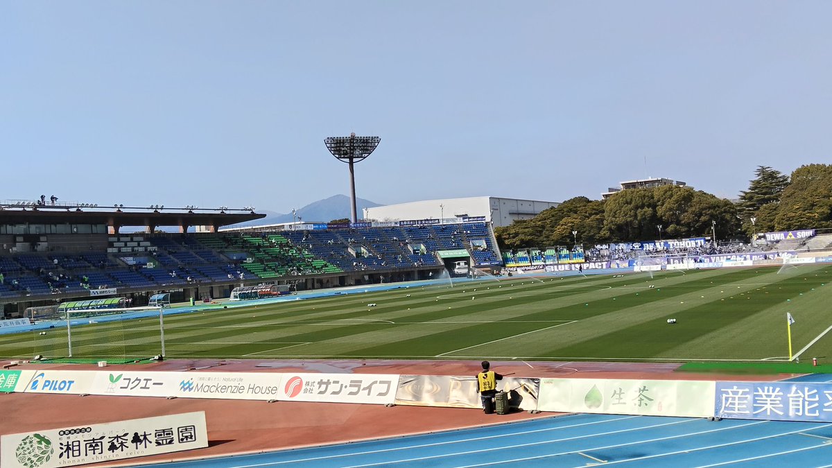 今日はここから🔥🔥🔥
JもFも共に勝利を‼️GET3✨✨✨
＃bellmare
＃bellmare_F