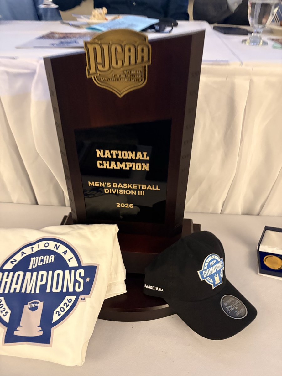 JOHNARIEUS DAVIS tweet media