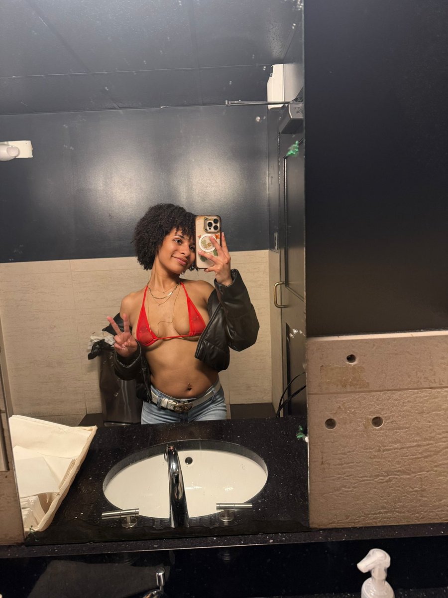 ohsovee's tweet photo. bc i haven’t posted on here in forever https://t.co/asCyTD9z9s