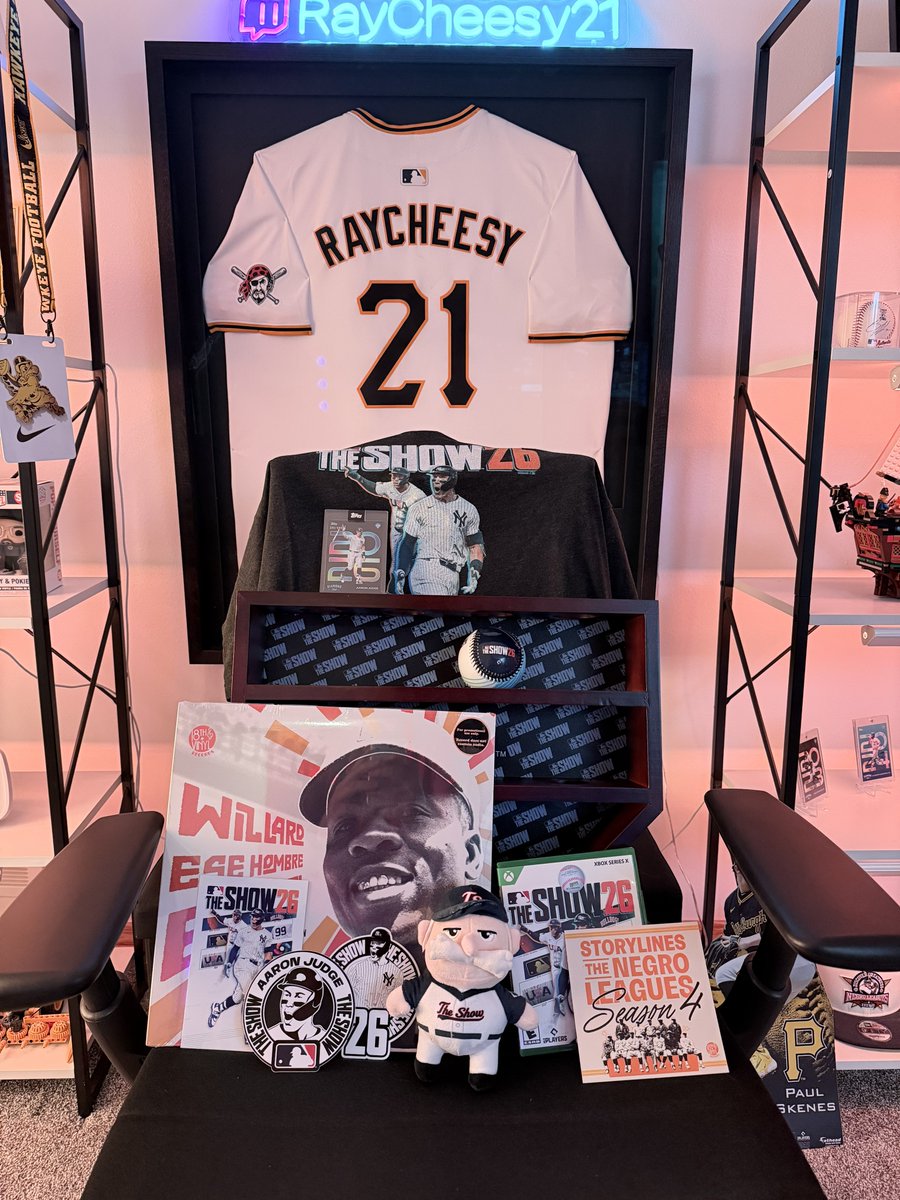 RayCheesy21 tweet media