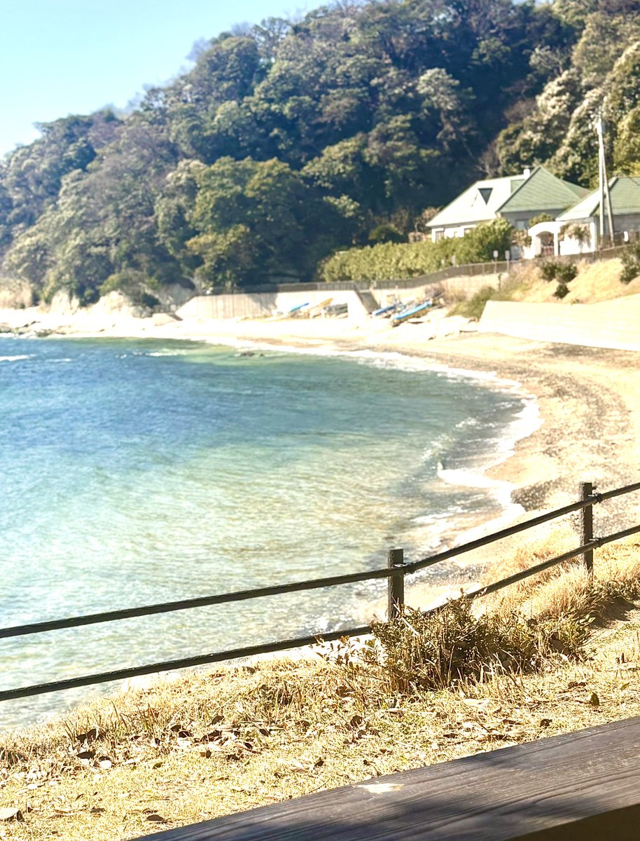 神奈川で1番綺麗だと思う海
今日は風が強いねー