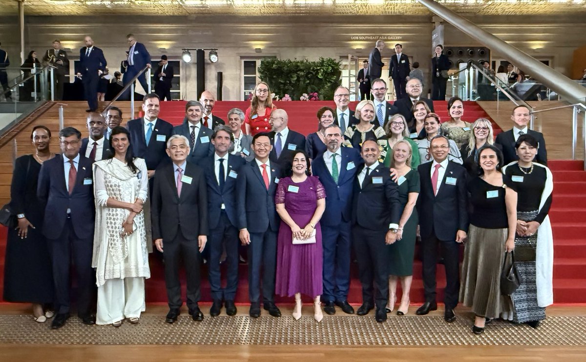 Ambassador Frank Grütter tweet media