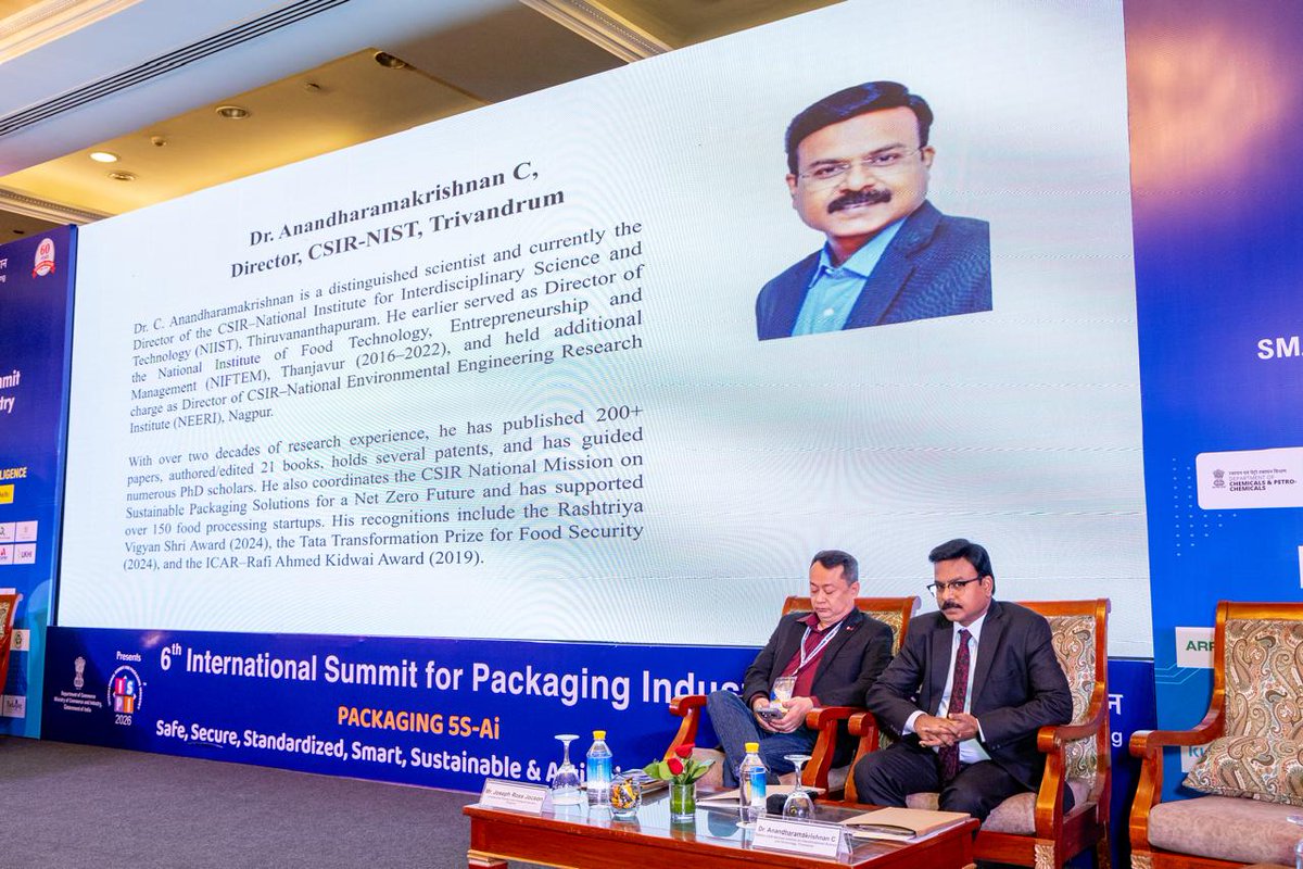 csir_niist's tweet image. 1/2 Director, CSIR-NIIST, Dr.C. Anandharamakrishnan, delivered a compelling keynote address on Sustainable Packaging Solutions,  #SustainablePackaging @CSIR_IND @DrJitendraSingh