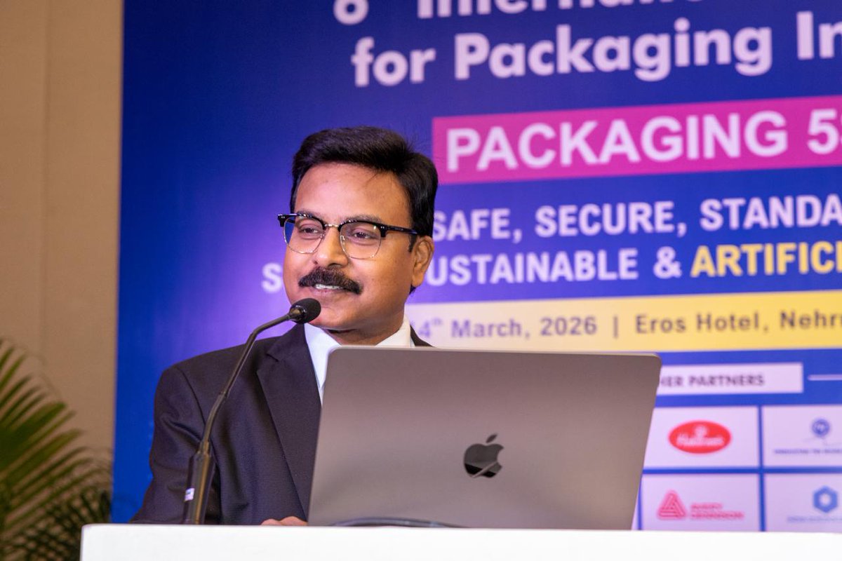 csir_niist's tweet image. 1/2 Director, CSIR-NIIST, Dr.C. Anandharamakrishnan, delivered a compelling keynote address on Sustainable Packaging Solutions,  #SustainablePackaging @CSIR_IND @DrJitendraSingh
