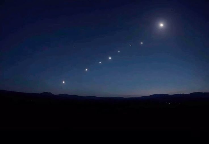 💫 115

— note: larissa is the moon.