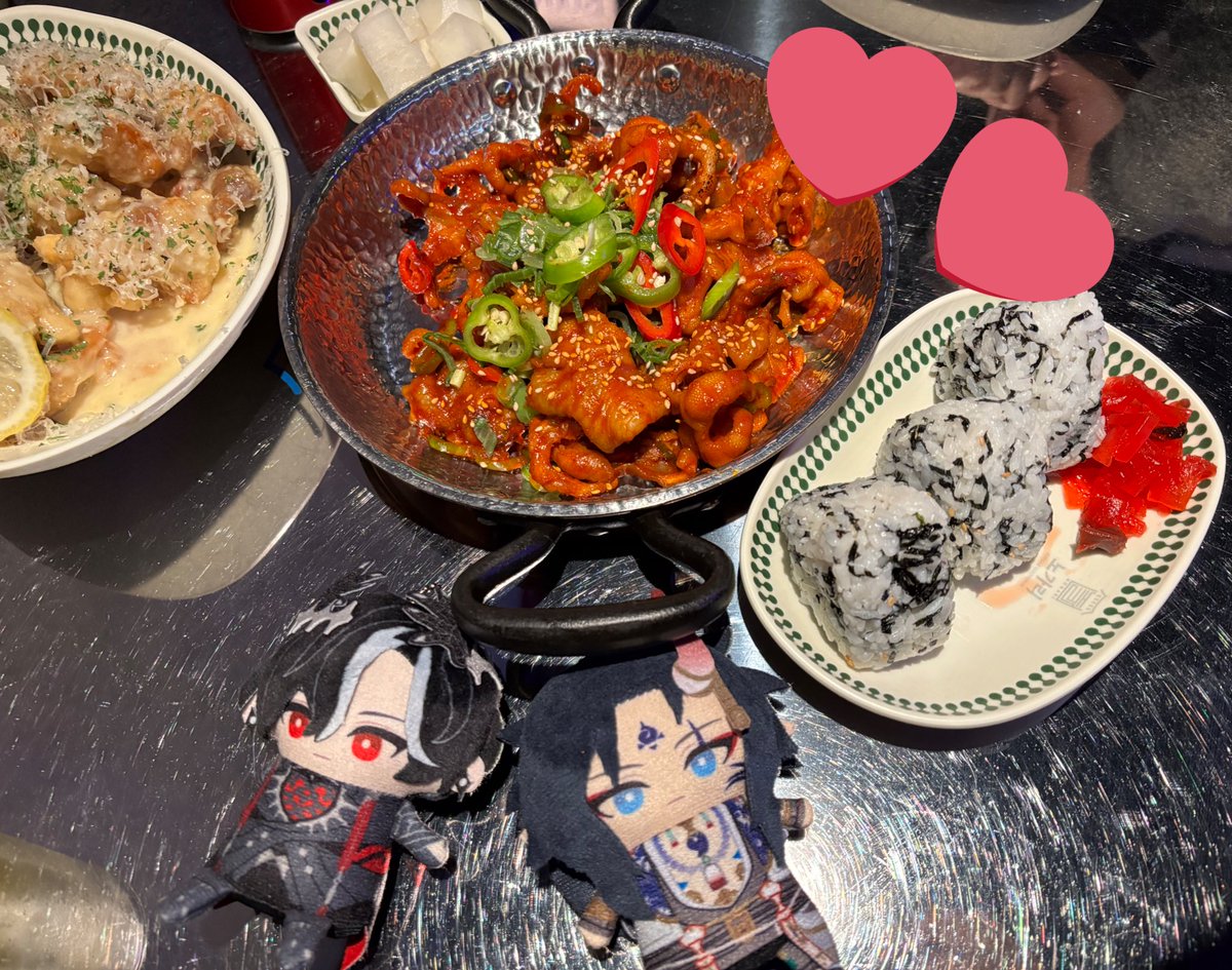 getogefrom's tweet photo. Dinner with Socks Teehee~ 😎(🥹)
.
.
#Lunomies #Zentobox https://t.co/2xwLA69JdJ