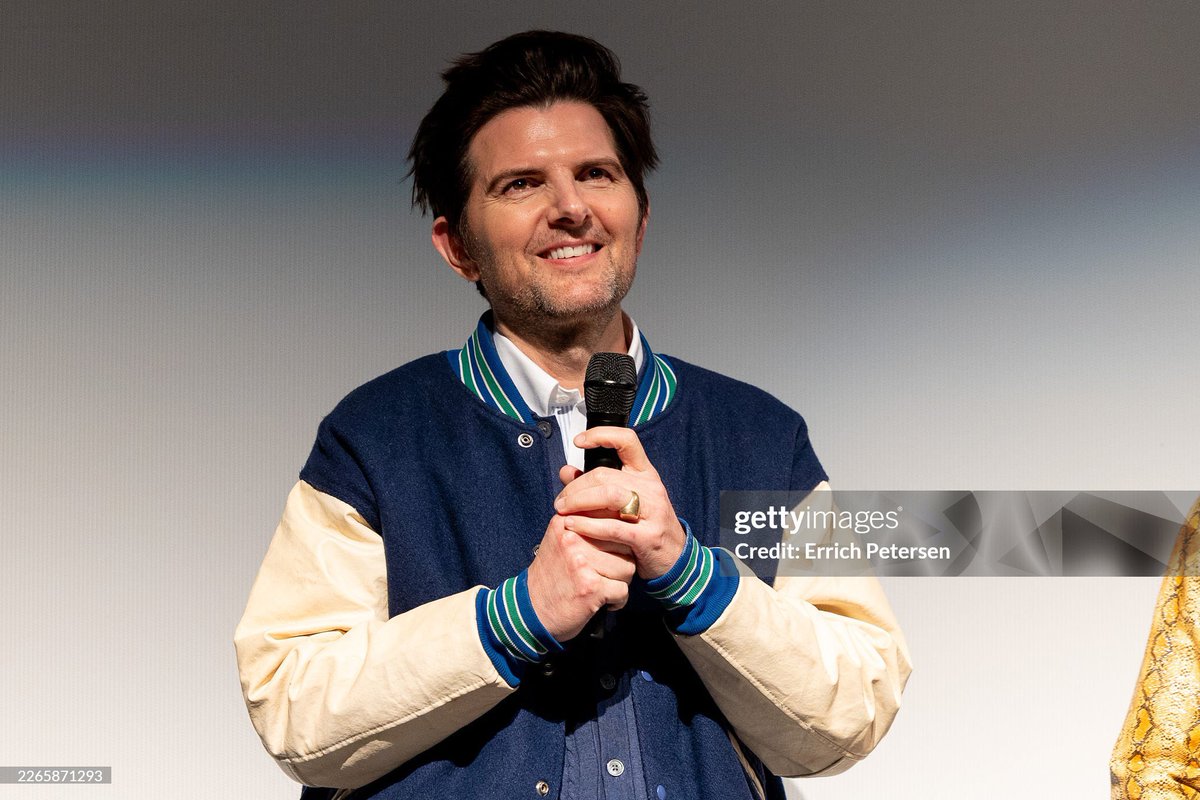 naomi 🪩🦔 tweet media