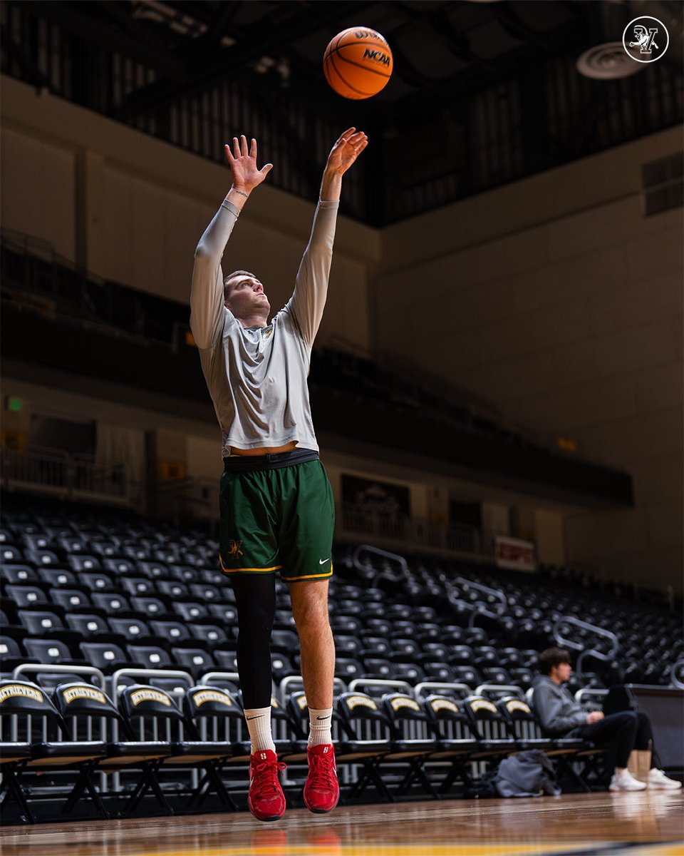 UVM Men's Basketball tweet media