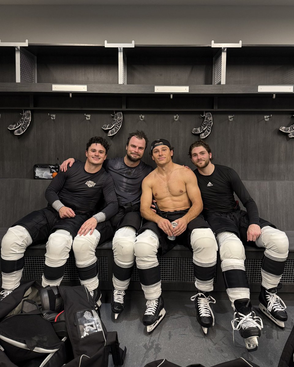 LA Kings tweet media