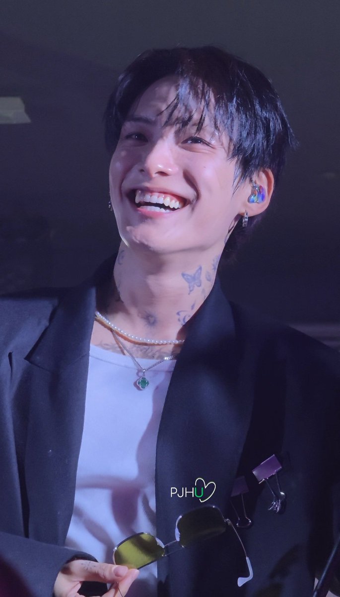 PJH_Updates's tweet photo. happy Junhee 🥺♥️

#JUNHEE #준희 #박준희 #ジュンヒ #ParkJunhee #IntotheOcean #JUNHEETourinEurope #JUNHEEinMILAN https://t.co/4HTcjbGZDc