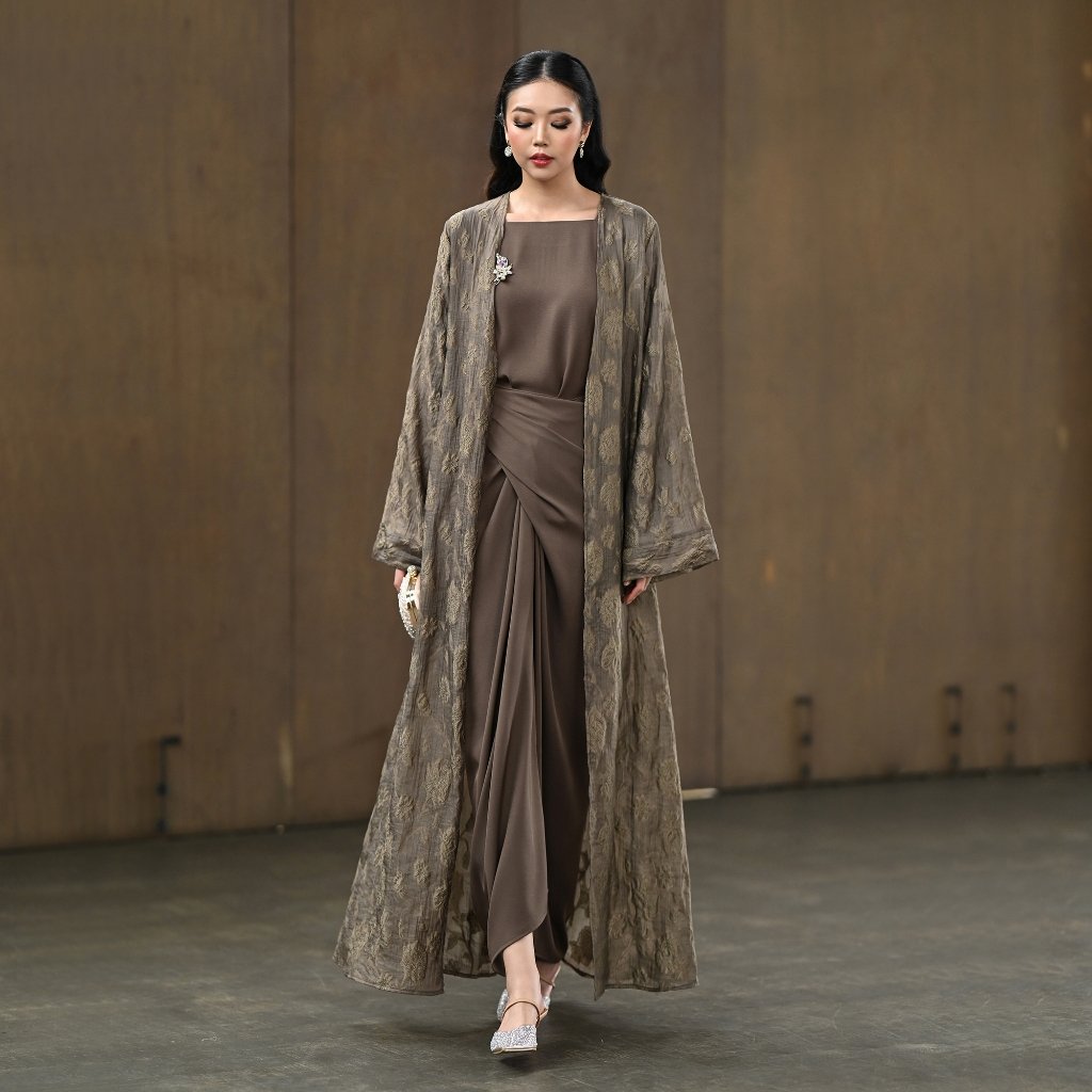 nanayrr_'s tweet photo. Cek Von Louisa Premium Abaya Indonesian Style 2026 Raya Collection • Corliss dengan harga Rp675.000. Dapatkan di Shopee sekarang! https://t.co/HLAwwnq5jK https://t.co/oyskHDgJe3