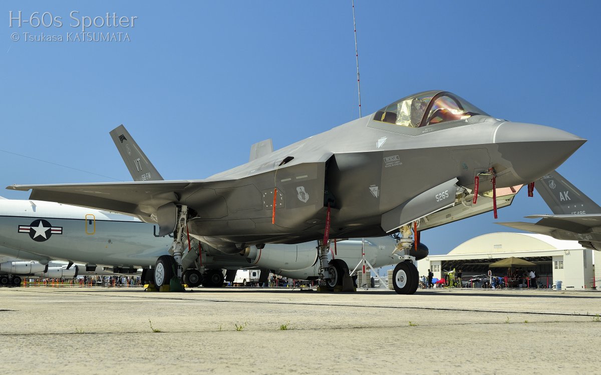 PHG_artworks's tweet photo. F-35A "158FW Flagship", USAF, 134th FS "Yellow Scorpions"
Kadena America Fest 2025, Kadena AB, Japan, 22/Mar/25
#f35 #f35a #usaf #lightning2 #134fs #158fw #yellowscorpions #kadenaab #kadenaamericafest2025 #aircraftspotter #avgeek #aviationphotography https://t.co/eNAhRWDA75