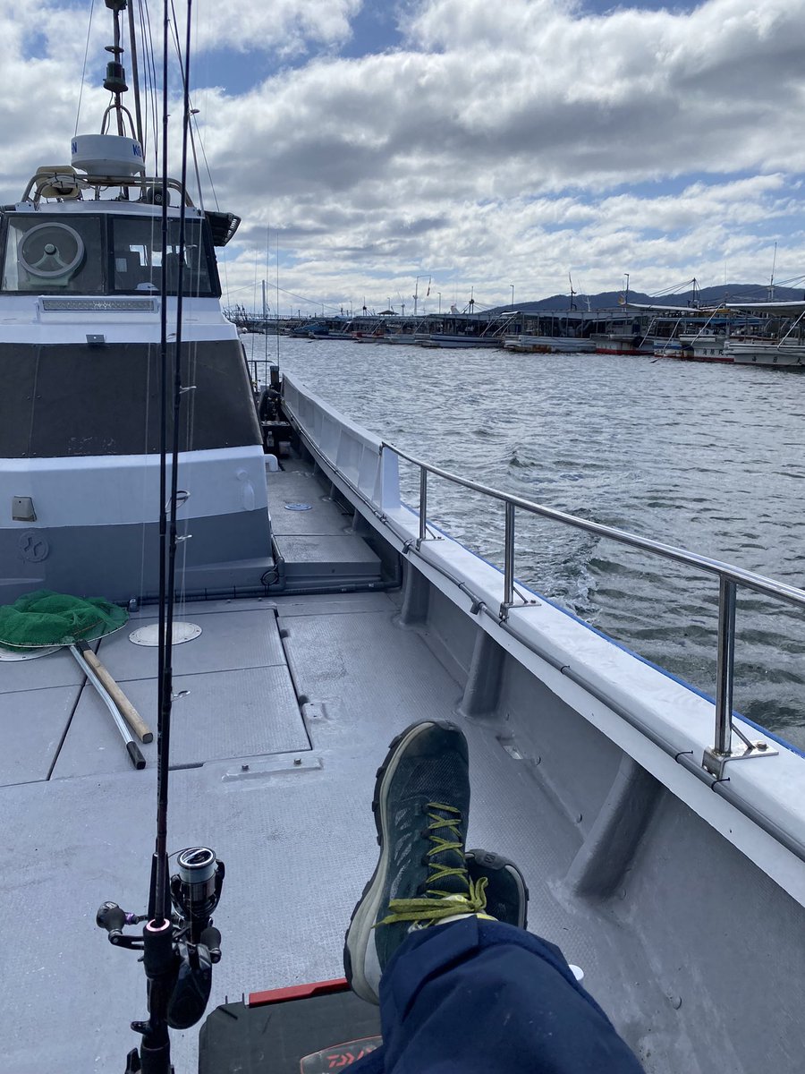 Back2Fishing tweet media